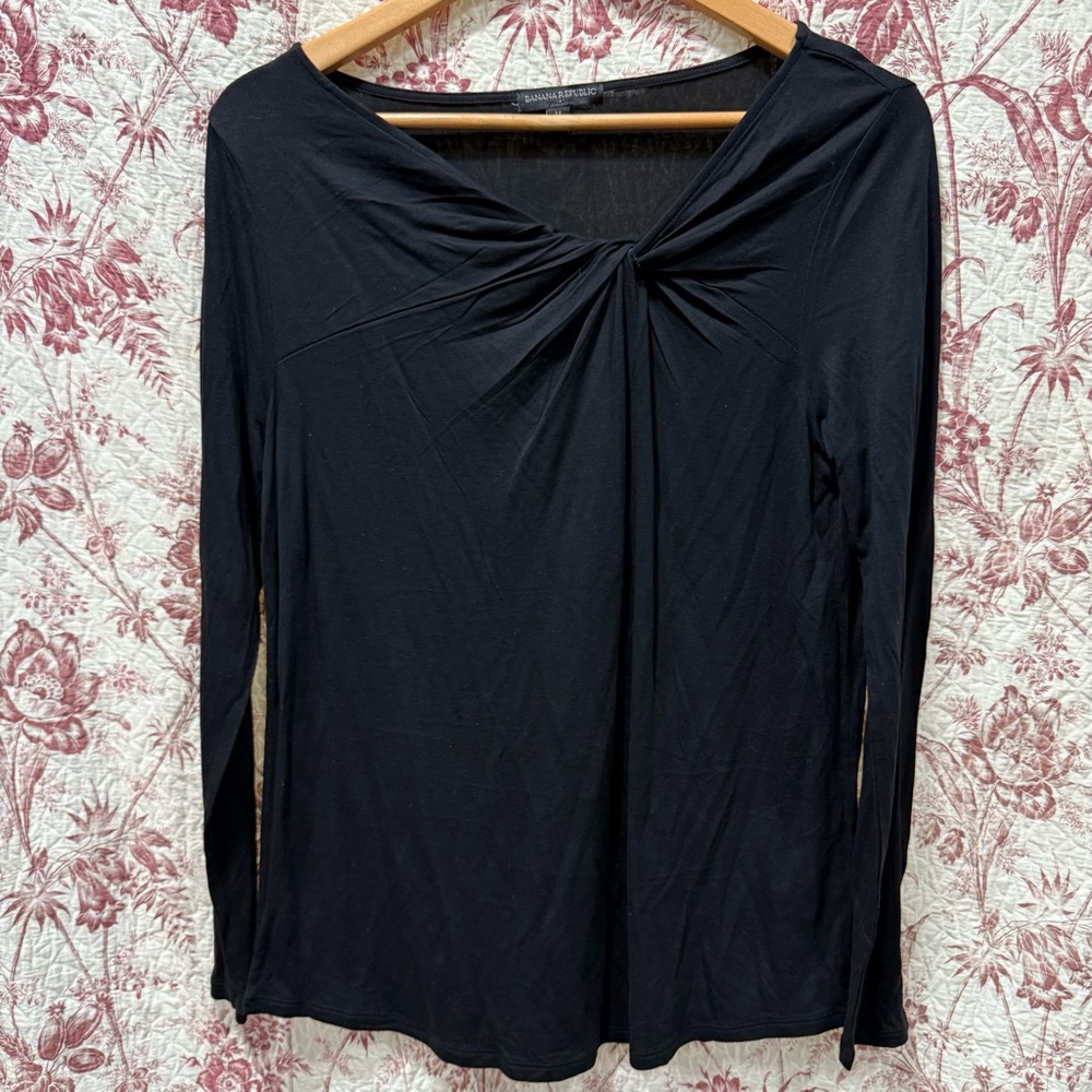 Banana Republic Black Twist Front Long Sleeve Top Size Medium